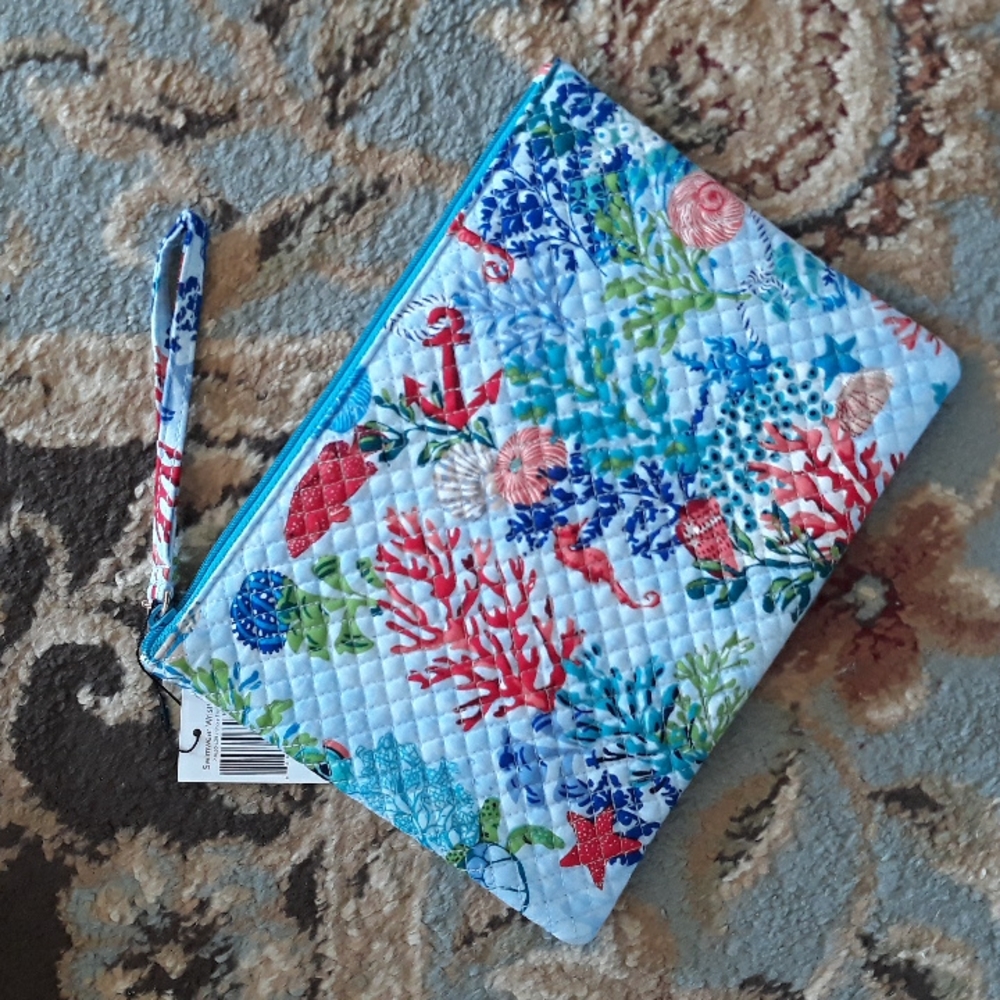 8x*Host Pick*Vera Bradley adorable wristlet - Picture 16 of 16